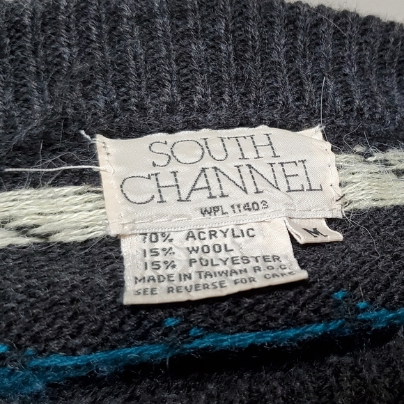 VINTAGE 70s South Channel Gray Wool Geometric Notched Knit Fisherman's Sweater - Picture 10 of 10